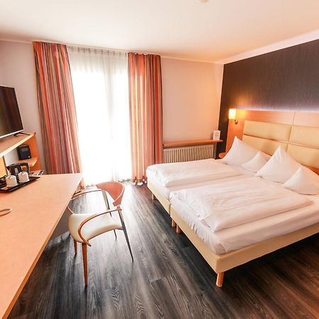 Plaza Inn Stuttgart-Ditzingen Extérieur photo