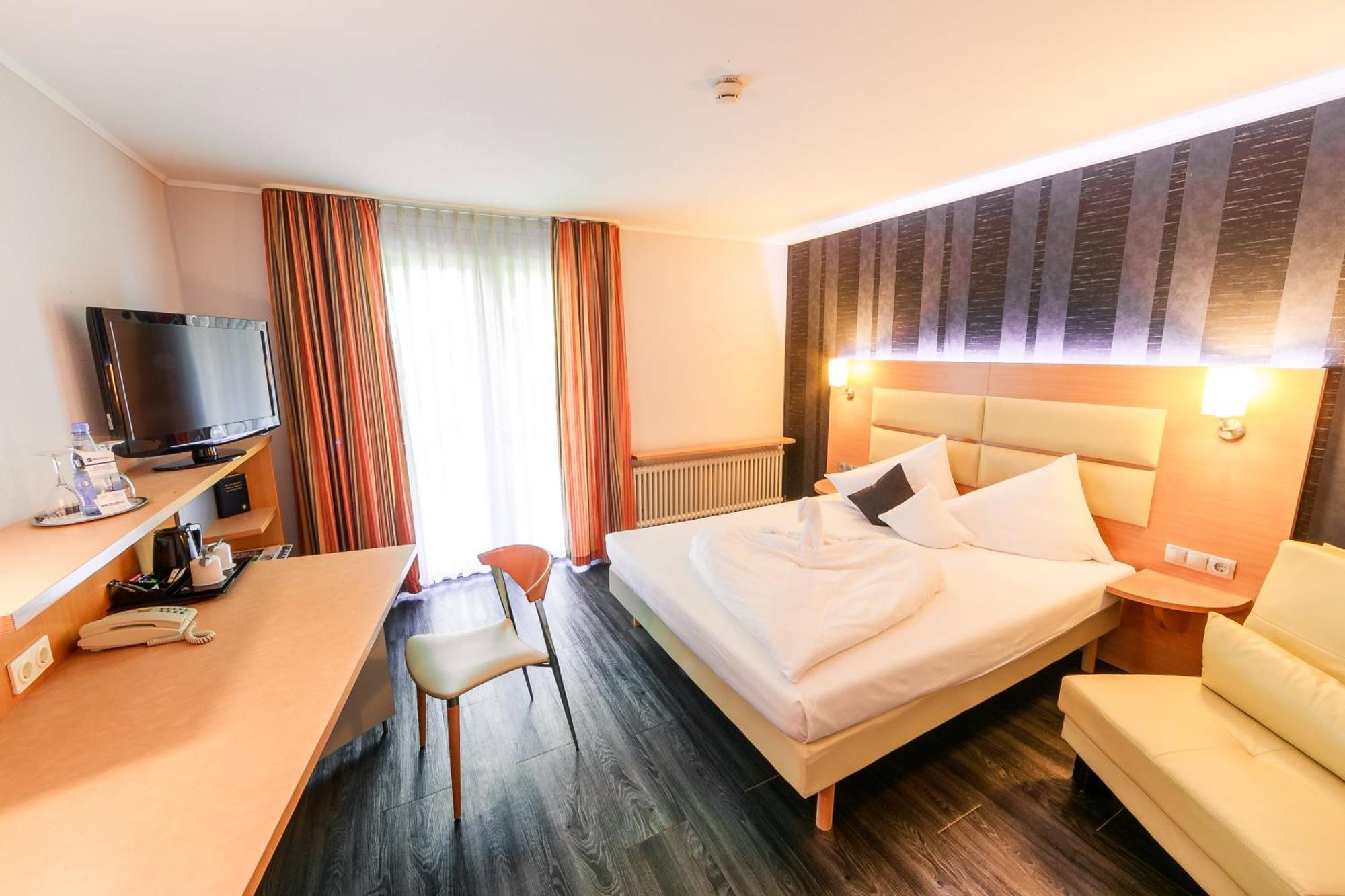 Plaza Inn Stuttgart-Ditzingen Extérieur photo